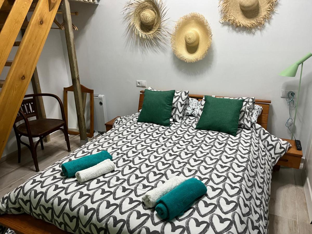 Hotel Alzira Bonita Habitacion Verde Con Bano Privado Esterno foto